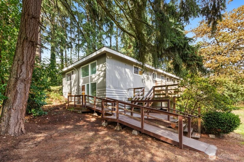 Property photo for 13227 14th Avenue S, Burien photo 3