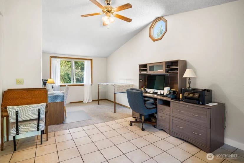 Property photo for 17629 72nd Avenue W, Edmonds photo 8