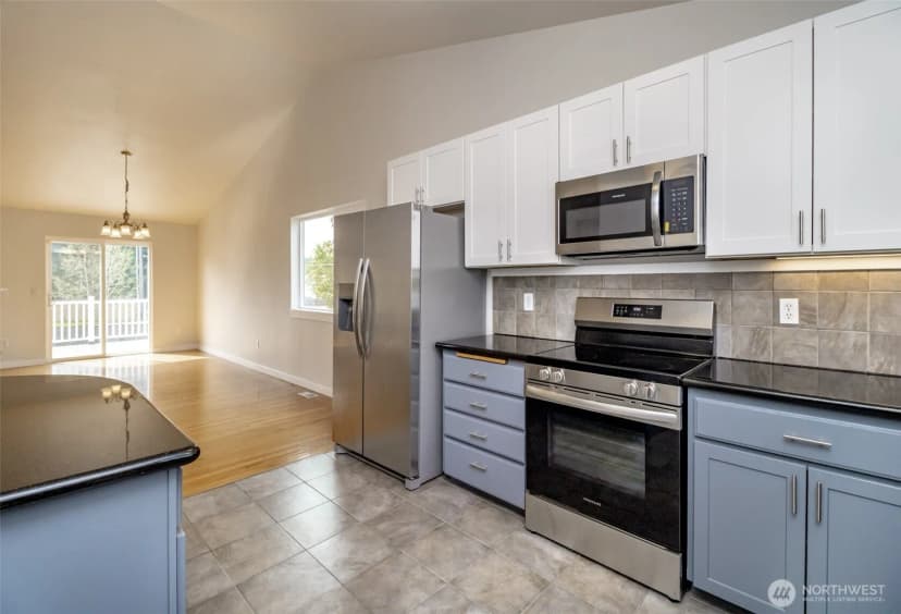Property photo for 7804 207th Street E, Spanaway photo 9