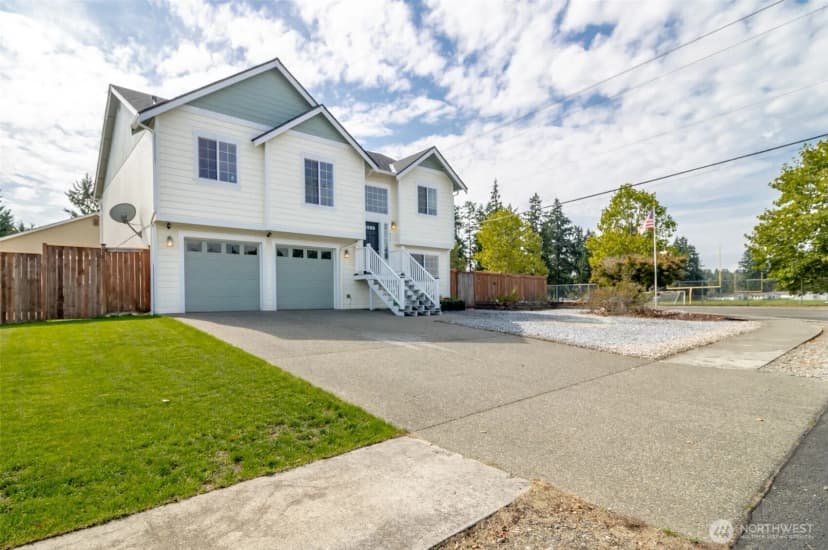 Property photo for 7804 207th Street E, Spanaway photo 2
