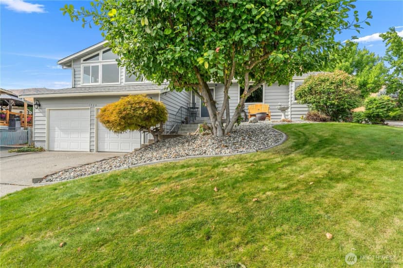 Property photo for 1920 Emerald Place, Wenatchee photo 5