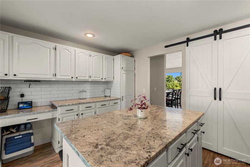 Property photo for 1920 Emerald Place, Wenatchee photo 6