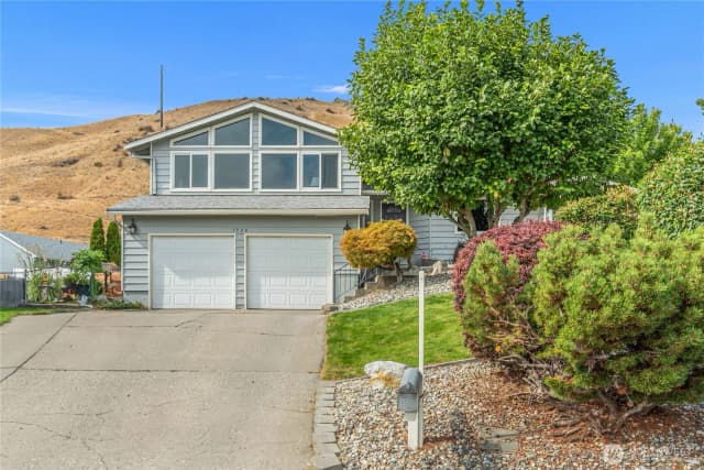 Property photo for 1920 Emerald Place, Wenatchee photo 4