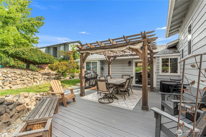 Property photo for 1920 Emerald Place, Wenatchee photo 7