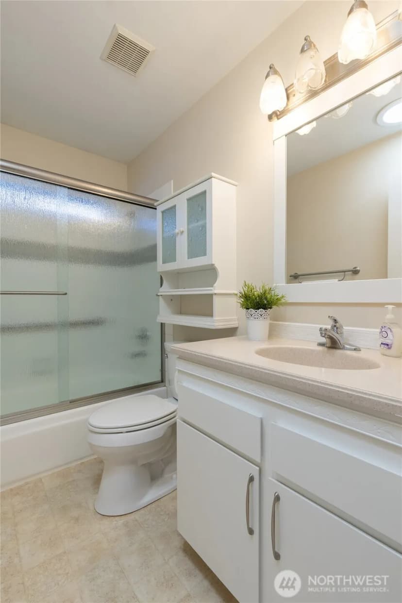 Property photo for 1811 F Street Se #14, Auburn photo 14