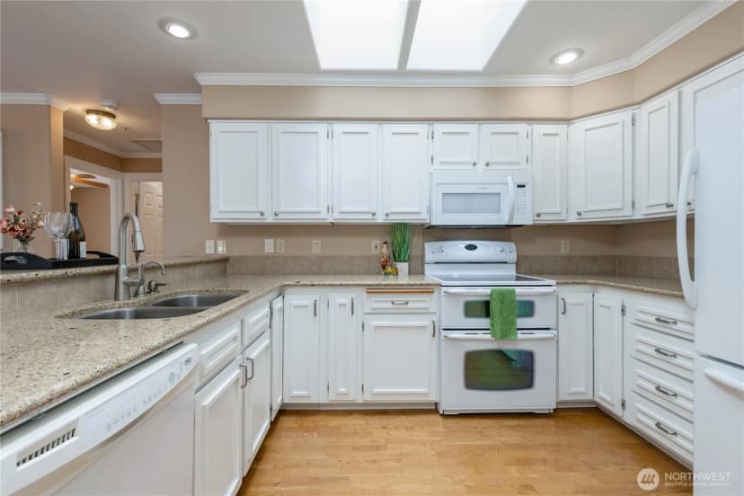Property photo for 1811 F Street Se #14, Auburn photo 7