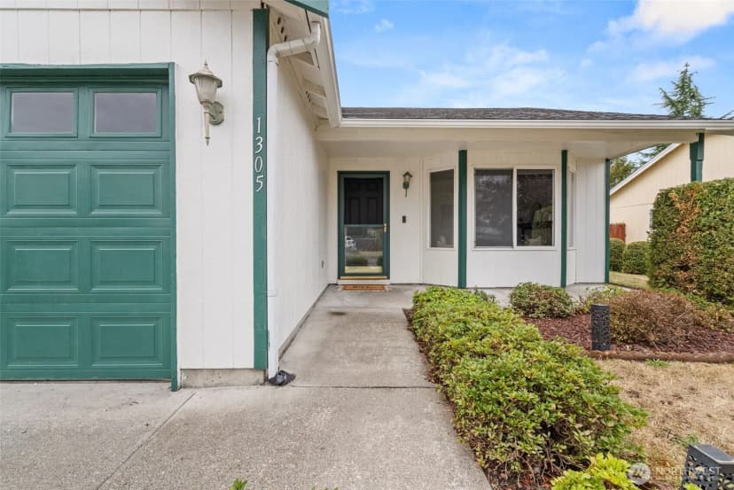 Property photo for 1305 Nunnally Avenue Nw, Orting photo 4