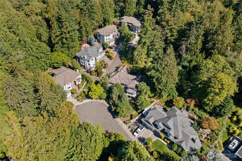 Property photo for 19627 Ne 33rd Place, Sammamish photo 12