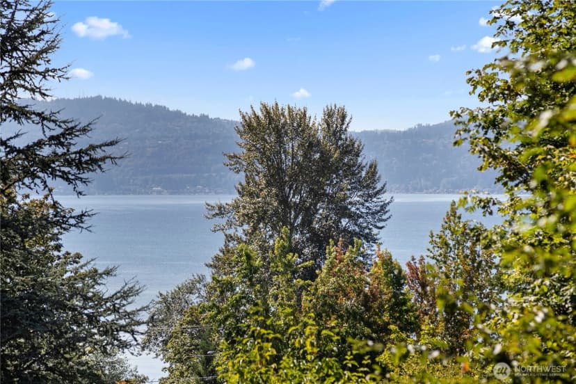 Property photo for 19627 Ne 33rd Place, Sammamish photo 18