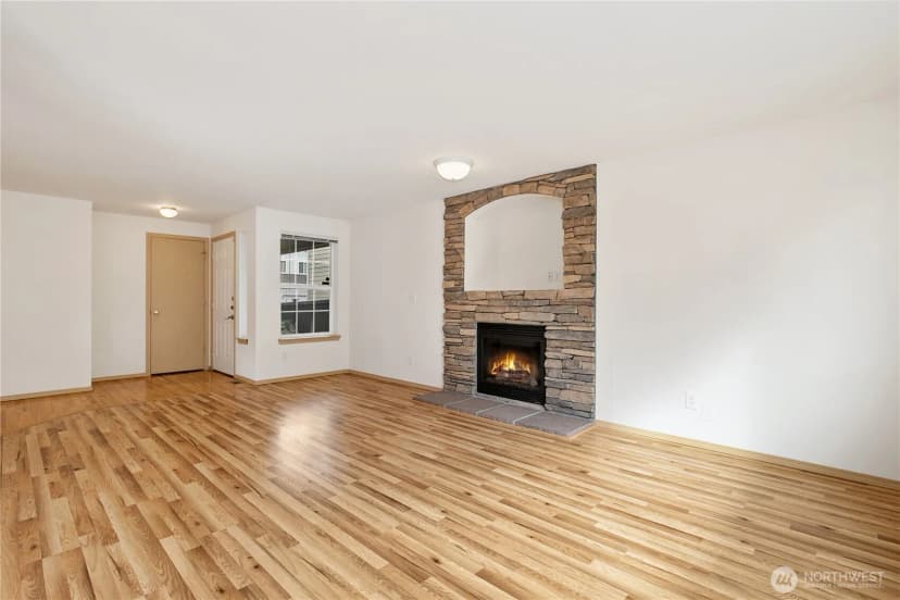 Property photo for 11429 Se 195th Place, Kent photo 6