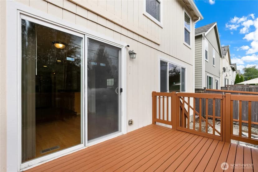 Property photo for 11429 Se 195th Place, Kent photo 32