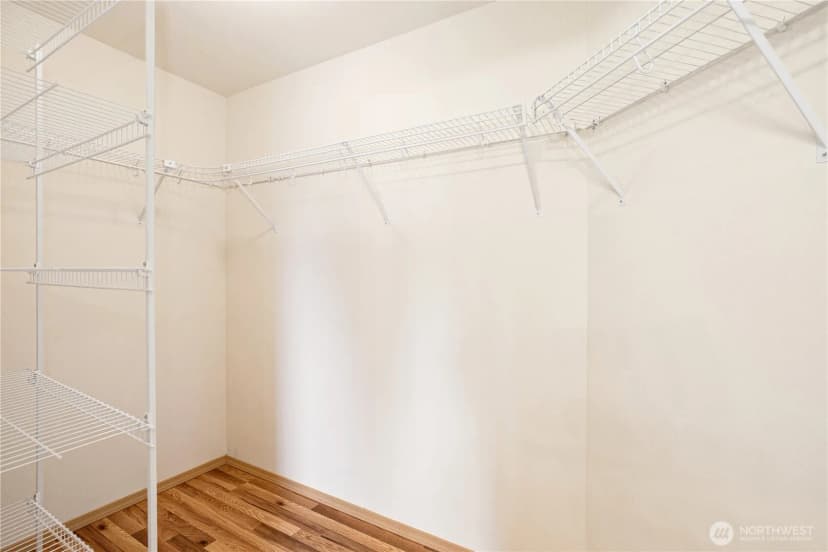 Property photo for 11429 Se 195th Place, Kent photo 24