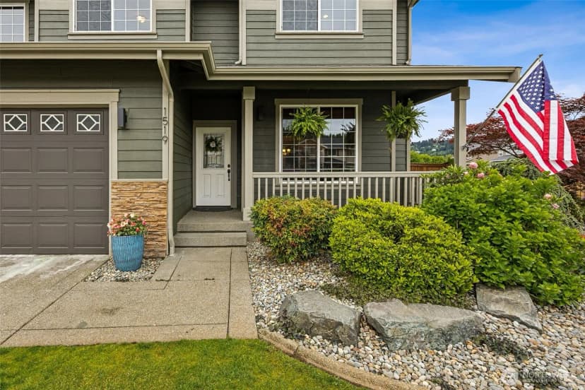 Property photo for 1519 Daffodil Avenue Ne, Orting photo 3