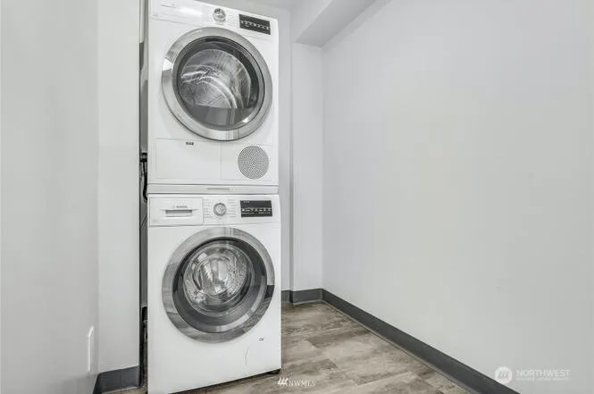 Property photo for 505 Belmont Avenue E #1002, Seattle photo 13