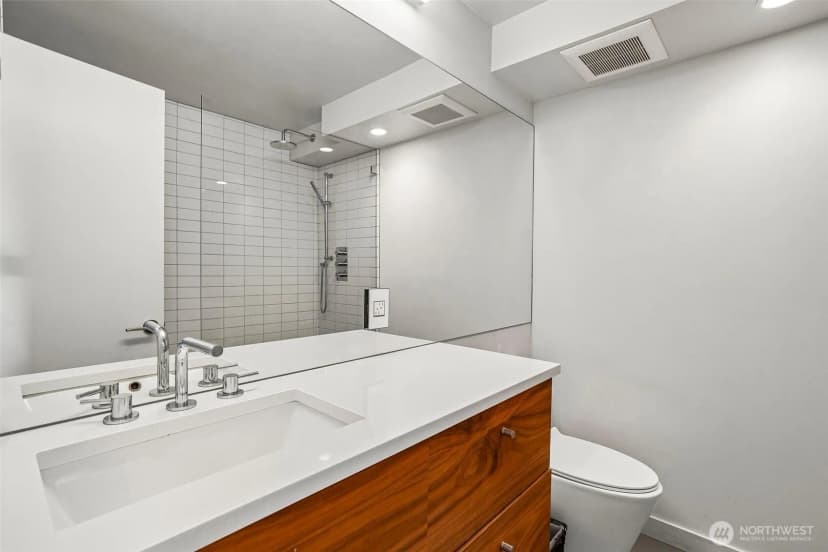 Property photo for 505 Belmont Avenue E #1002, Seattle photo 11