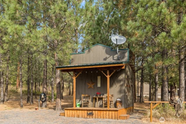 Property photo for 820 Loping Lane, Cle Elum photo 4