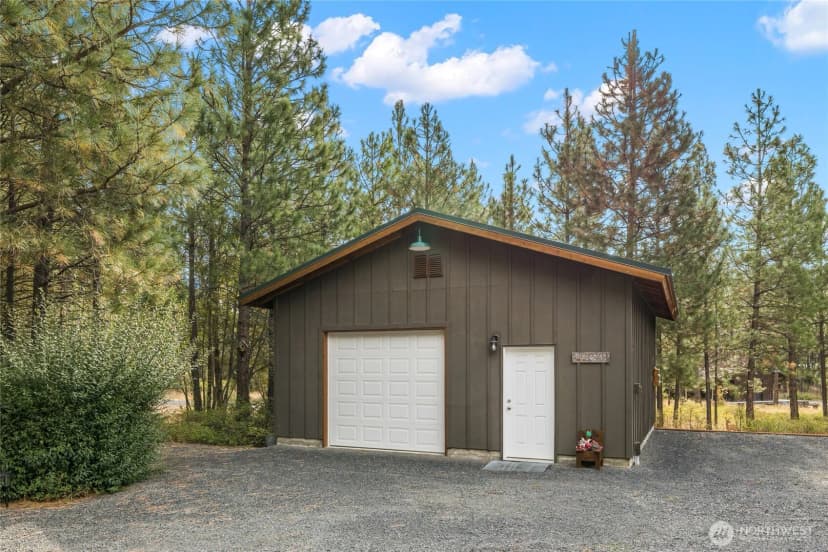 Property photo for 820 Loping Lane, Cle Elum photo 23