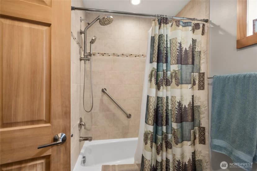 Property photo for 820 Loping Lane, Cle Elum photo 17