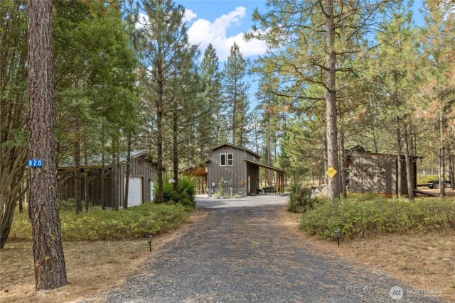 Property photo for 820 Loping Lane, Cle Elum photo 2