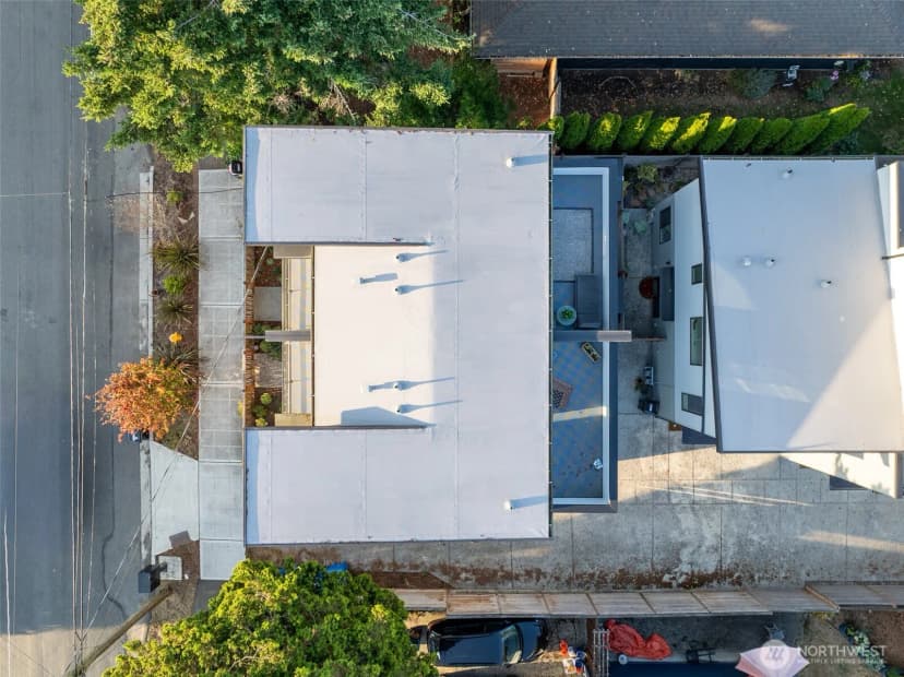 Property photo for 8660 13th Avenue Nw #b, Seattle photo 39