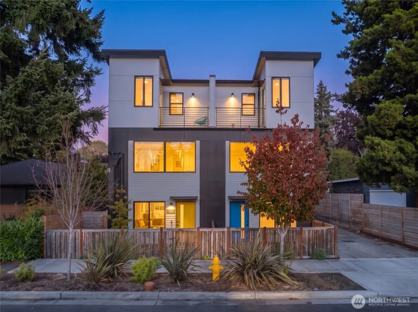 Property photo for 8660 13th Avenue Nw #b, Seattle photo 36