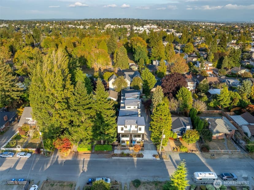 Property photo for 8660 13th Avenue Nw #b, Seattle photo 37
