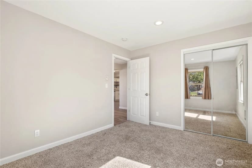 Property photo for 5215 Mcdacer Avenue, Tacoma photo 19
