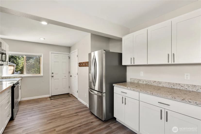 Property photo for 5215 Mcdacer Avenue, Tacoma photo 13