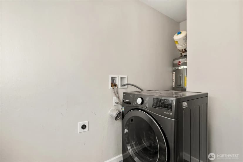 Property photo for 5215 Mcdacer Avenue, Tacoma photo 16