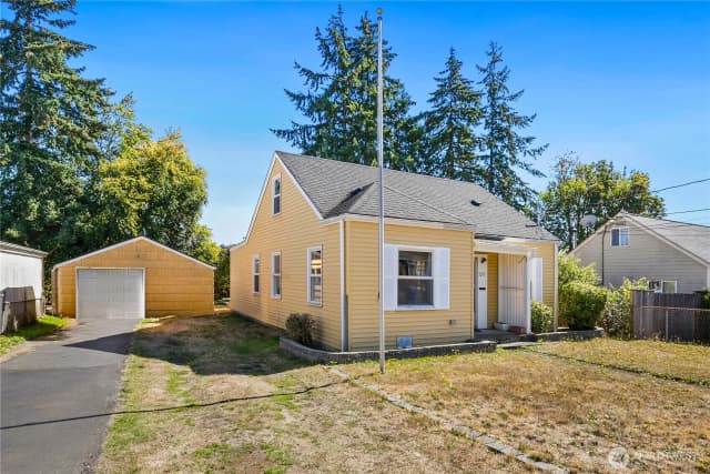 Property photo for 5215 Mcdacer Avenue, Tacoma photo 2
