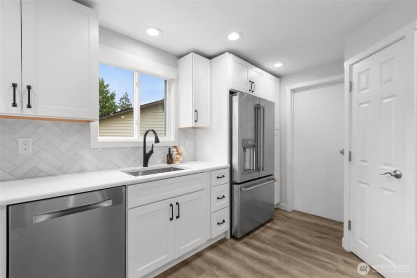 Property photo for 2605 Camas Avenue Ne, Renton photo 7