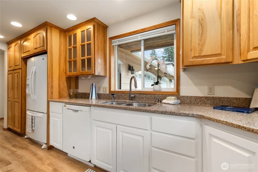 Property photo for 1730 216th Street Sw, Lynnwood photo 7