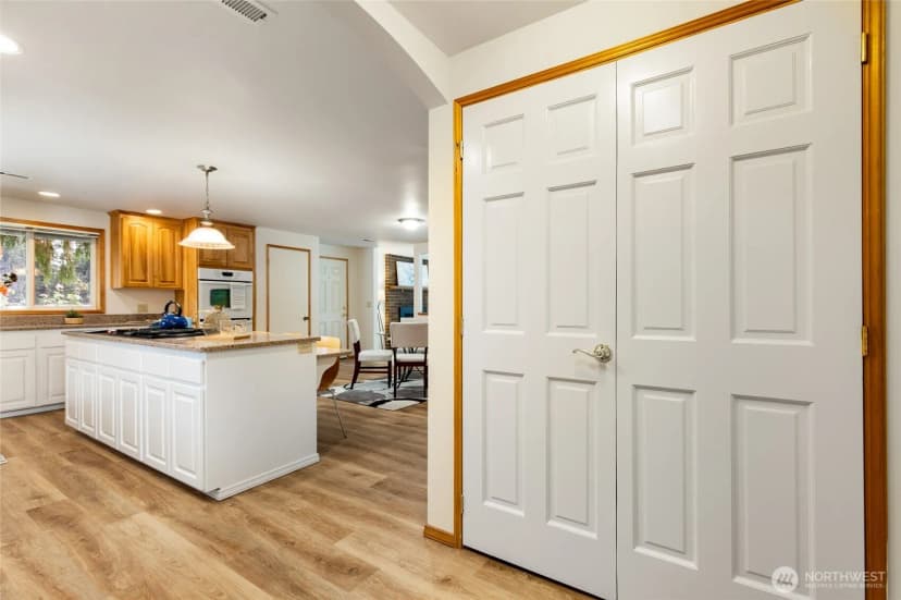 Property photo for 1730 216th Street Sw, Lynnwood photo 11
