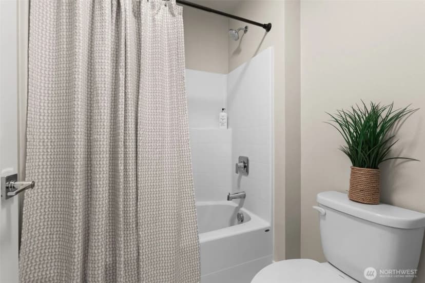 Property photo for 7237 Sanford Avenue, Gig Harbor photo 30