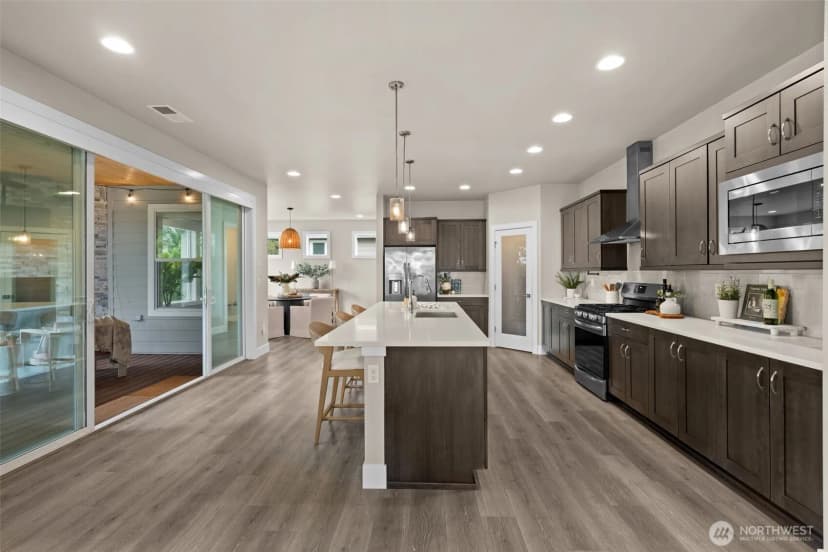 Property photo for 7237 Sanford Avenue, Gig Harbor photo 16