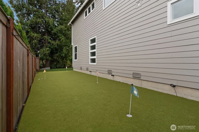 Property photo for 7237 Sanford Avenue, Gig Harbor photo 36