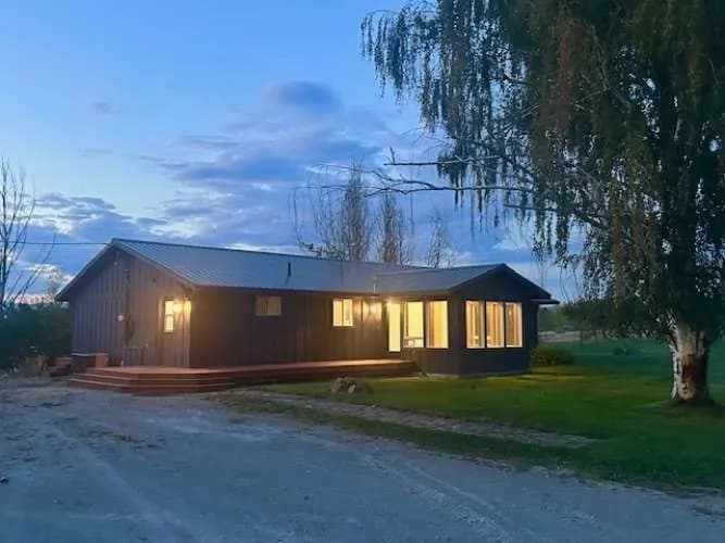 Property photo for 1893 Pine Creek Road, Tonasket