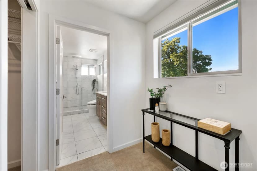 Property photo for 3821 19th Avenue Sw, Seattle photo 17