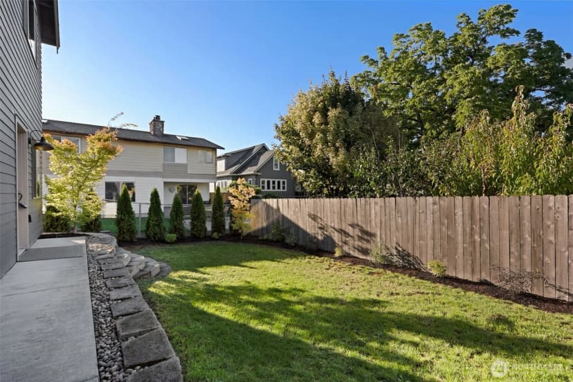 Property photo for 3821 19th Avenue Sw, Seattle photo 26