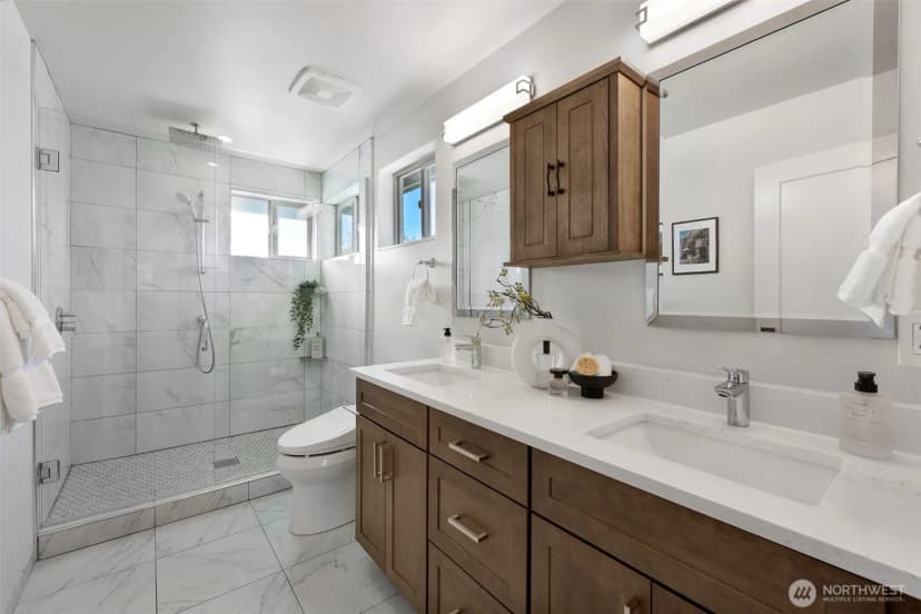 Property photo for 3821 19th Avenue Sw, Seattle photo 18
