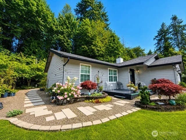 Property photo for 8839 Shady Forest Place Ne, Bremerton photo 5