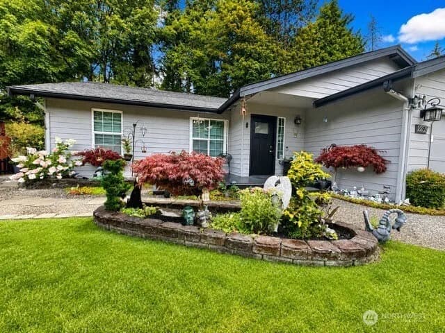 Property photo for 8839 Shady Forest Place Ne, Bremerton photo 2