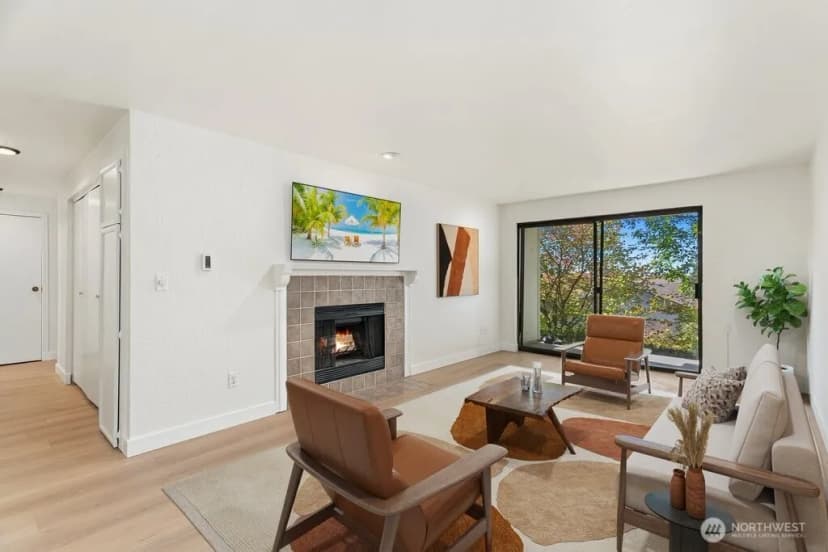 Property photo for 13235 12th Avenue Sw #112, Burien photo 5
