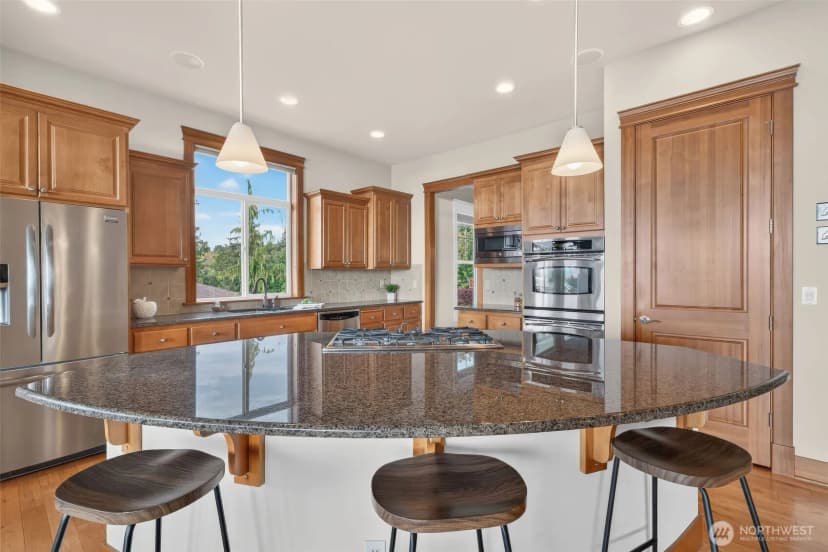 Property photo for 6652 Waterton Circle, Mukilteo photo 8