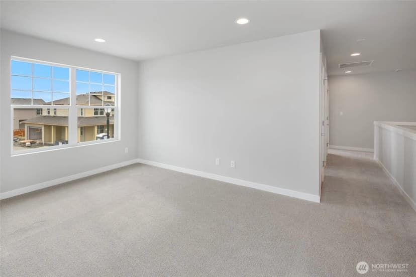 Property photo for 592 Sw 97th Street #2, Seattle photo 18