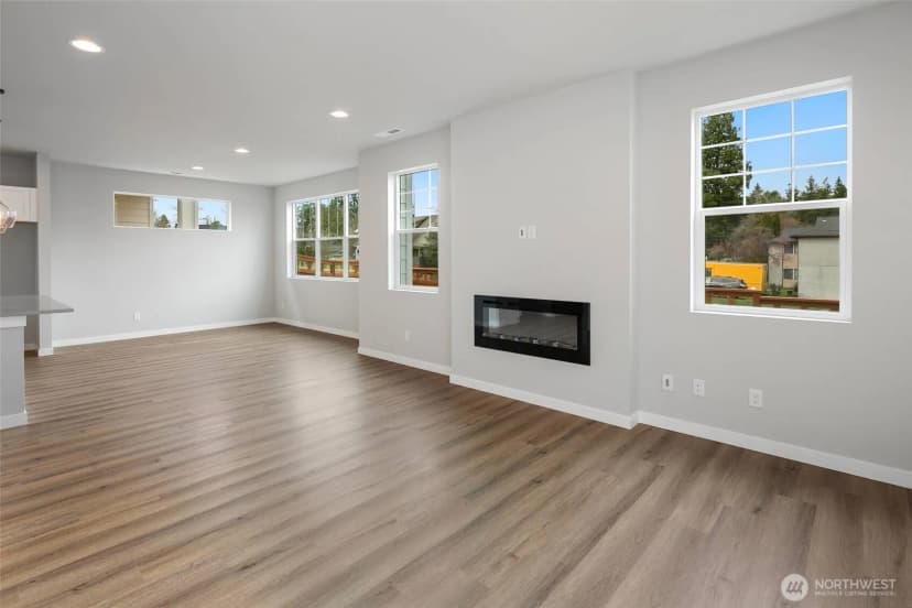 Property photo for 592 Sw 97th Street #2, Seattle photo 8