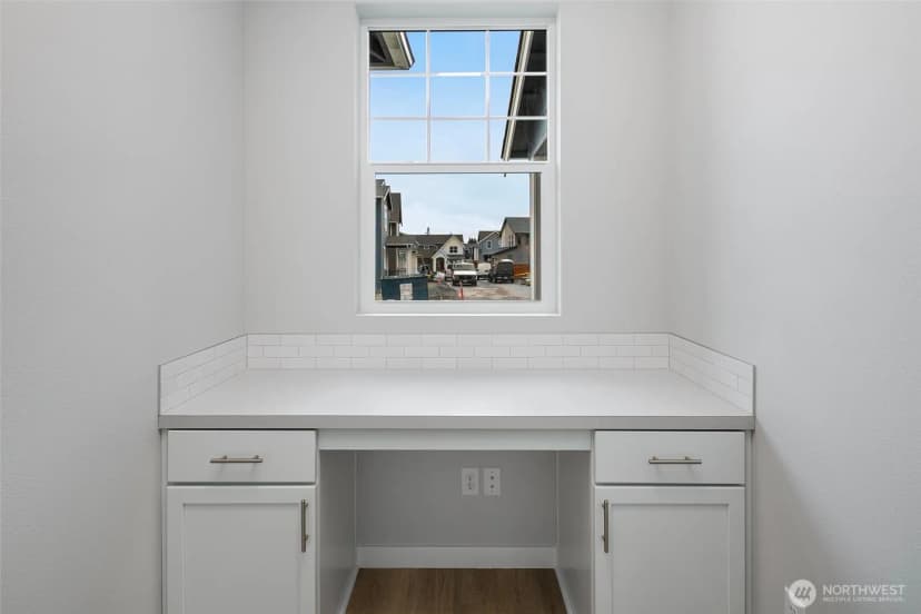 Property photo for 592 Sw 97th Street #2, Seattle photo 33
