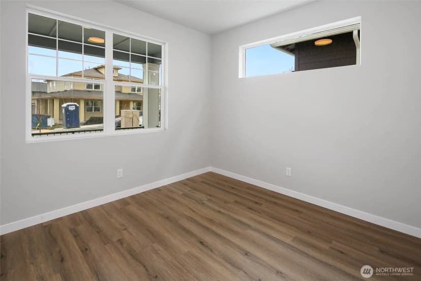 Property photo for 592 Sw 97th Street #2, Seattle photo 7