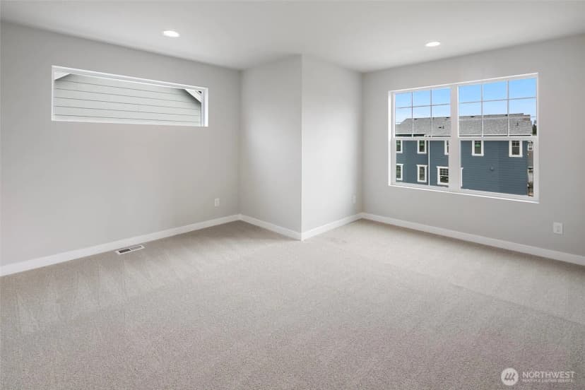 Property photo for 592 Sw 97th Street #2, Seattle photo 17