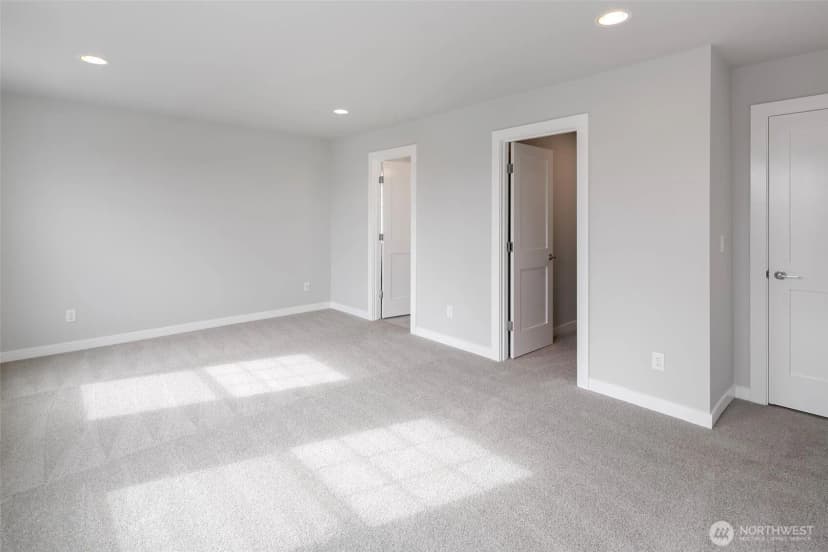 Property photo for 592 Sw 97th Street #2, Seattle photo 25